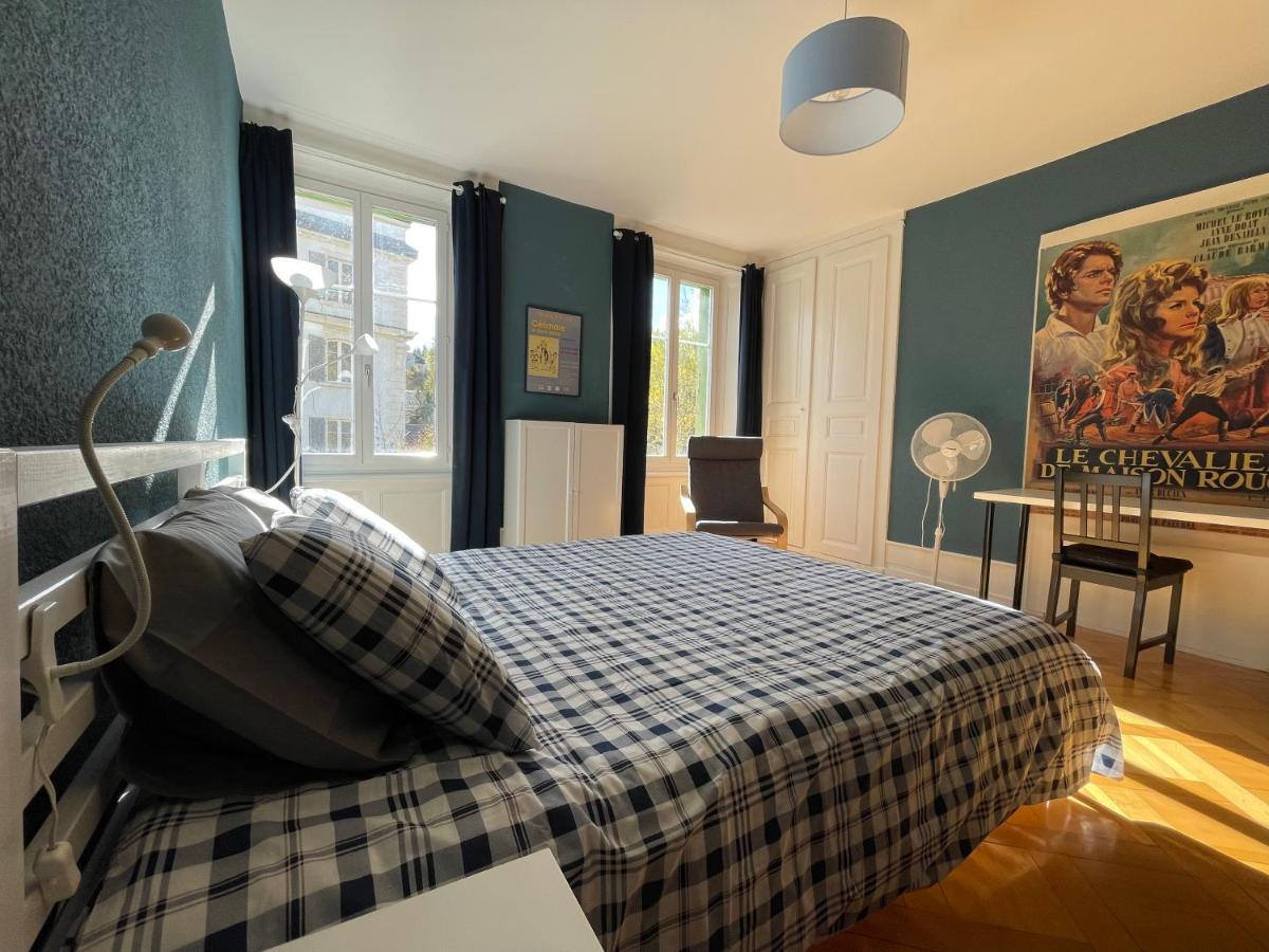 Le Locle : Bel Appartement Chaleureux ภายนอก รูปภาพ